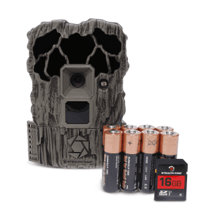 Stealth Cam No Glow Trail Camera Kit 20MP 720p Video 16GB SD